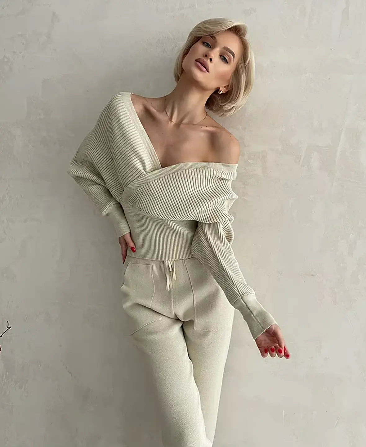 Hailey | Ribbed Off-Shoulder Knitwear Set